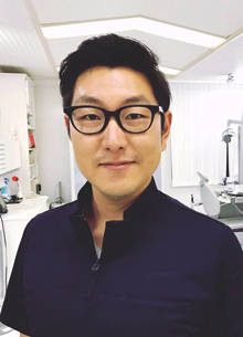 歯科医師 川畑 真哉